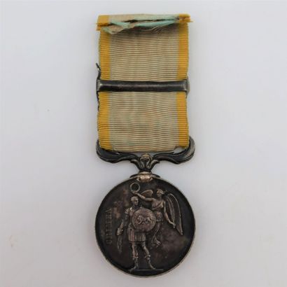 null GRANDE-BRETAGNE 
MÉDAILLE DE CRIMÉE (1856) 
Médaille par Wyon, en argent. Ruban...