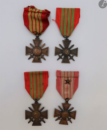 null 
WAR
CROSS
- 2nd World War.
Set of four war crosses.
- Three war crosses "1939",...