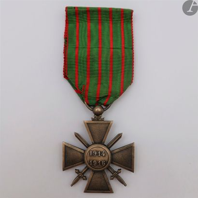 null 
WAR
CROSS
- 1st GM.
War cross 1914-1916
. Boar's head hallmark. Goldsmith's...