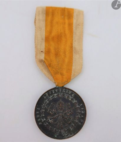 VATICAN 
Médaille du siège de rome (1849)....