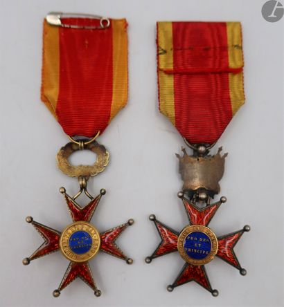 null VATICAN 
ORDER OF SAINT GREGOIRE THE GREAT (1831) 
Two stars of knight: 
- to...
