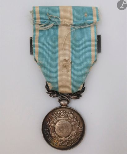 null FRANCISM
COLONIAL
MEDAL
(1893)
Colonial medal of the 1st type, model known as...