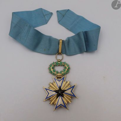 null CAMBODIA 
ROYAL ORDER OF CAMBODIA, created in 1864. 
Two knight stars in silver,...