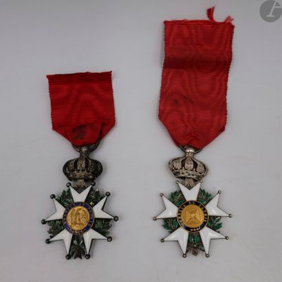 null FRANCE 
ORDRE DE LA LÉGION D’HONNEUR, institué en 1802. 
Deux étoiles de chevalier...