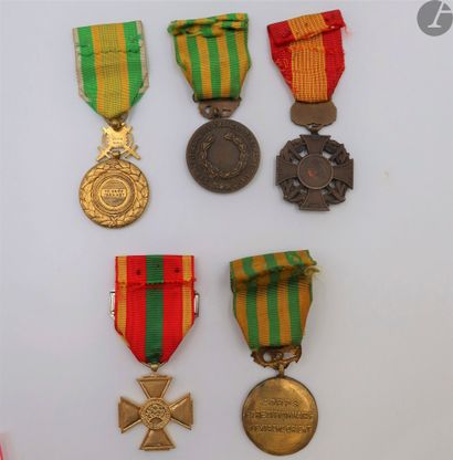 null ZAIRE 
Two medals: 
- Cross of Bravery. In bronze. Ribbon with palm and clasp...