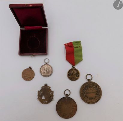 null Lot including
:- boxes of medals. 
- cupboards of reminders of decorations....