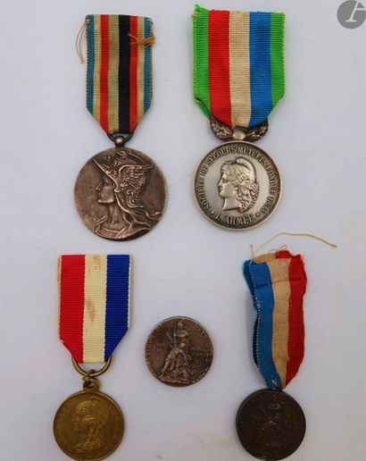 VETERANS COMBATTANTS and WAR OF 1870Five
medals...