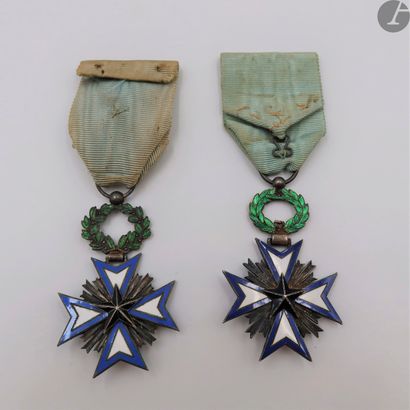 null BENIN 
ORDER OF THE BLACK STAR, created in 1889. 
Two knight stars and a patent....