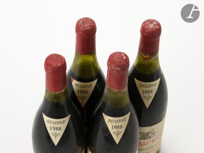 null 4 B CHÂTEAUNEUF DU PAPE Red (1 to 2.5; 1 to 3.8; 1 to 4 and 1 to 4.7 cm; 1 t.s.;...