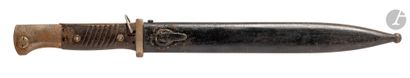 null GERMANY 
Bayonet model 84-98, 3rd type. 
Handle with striated bakelite plates,...
