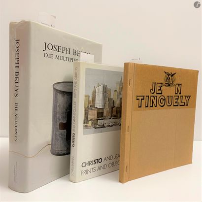 null Set of 3 books : 

- Joseph BEUYS, Die multiples, 1965-1986, Edition Schellmann,...