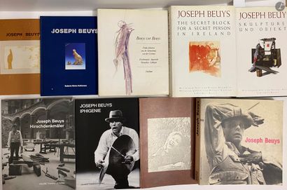 null Ensemble de 11 ouvrages monographiques et catalogues d'exposition : 

- Joseph...