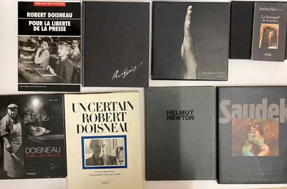null 
PHOTOGRAPHIE, ensemble de 17 ouvrages, revues et divers dont :




- Robert...