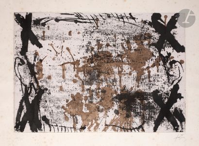 null Antoni Tàpies (espagnol, 1923-2012) 
Les Quatre croix. 1969. Eau-forte et aquatinte....