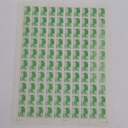 null [FRANCE]
Superb n° 2186 "1f40 vert liberté", full sheet, printing varieties...