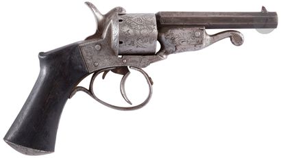 null Javelle system pinfire revolver, engraved, six shots, 9 mm caliber.
Tilting...