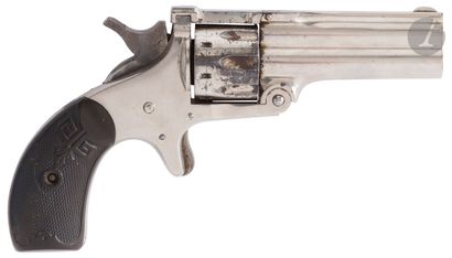 null Revolver modèle Duplex, neuf coups, calibre 32 SW et 22 RF.
Barillet évidé,...