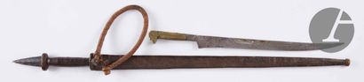null Two bladed weapons: 
- Tuareg arm dagger. Cap with blade. Handle and scabbard...