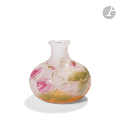 DAUM NANCY
Pois de senteur
Vase en sphère...