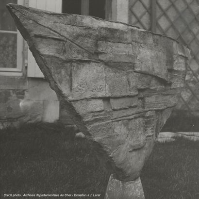 null JEAN LERAT (1913-1992) – COLLECTION LERAT
Oiseau triangle, 1970 
Très exceptionnelle...