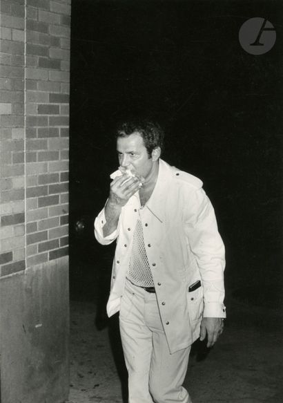 null Unidentified photographer 
Ron Galella injured by Marlon Brando, June 12, 1973....