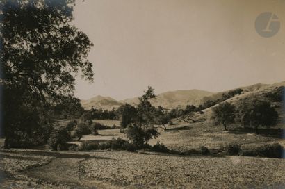 null Photographe non identifié 
Maroc, c. 1900-1910. 
La région Nord-Est d'Ouezzan....