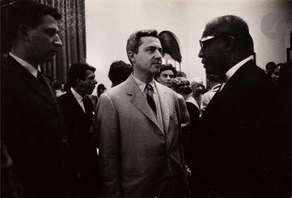 null William Eugene Smith (1918-1978)
John G. Morris at the home of President François...