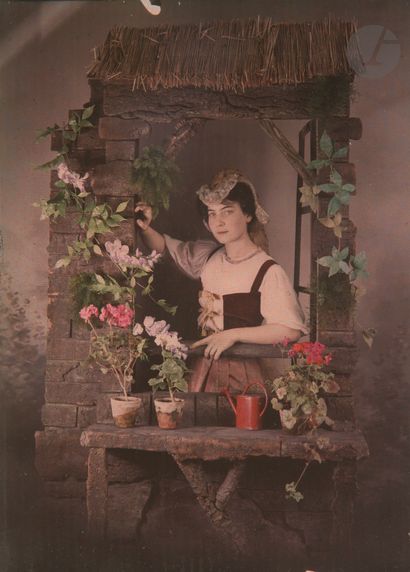 null Henry-René of Germany (1863-1950) and others
Young women, c. 1910.
Six autochromes.
Average...