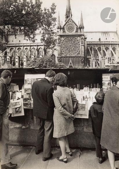 null Willy Ronis (1910-2009)
Notre-Dame de Paris depuis le quai de Montebello, 1968....