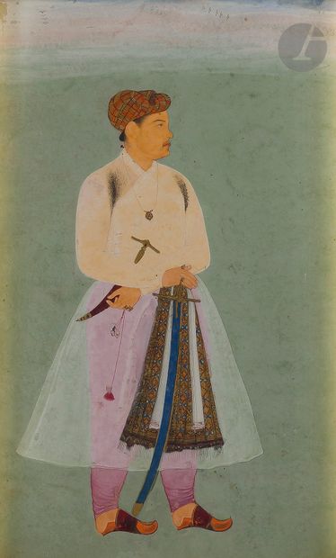 null Portrait de notable, Inde, style moghol, XIXe siècle
Gouache et or sur papier...