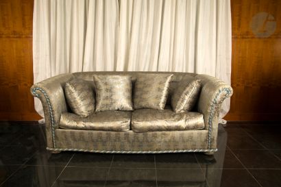 null Armchair, sofa and stool in gray silk.
20th century.
Armchair, H : 72 cm, W...