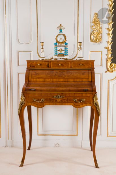 Secretary with cylinder in marquetry of flowers...