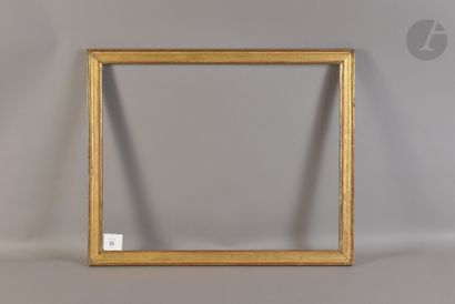 null Baguette en bois mouluré et doré. Époque Louis XVI (petits accidents). 40,8 x 52 cm...