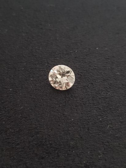 Diamant rond de taille ancienne pesant 1.81...