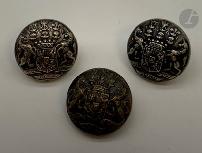 [ROTHSCHILD - VÉNERIE]
Set of 3 buttons of...