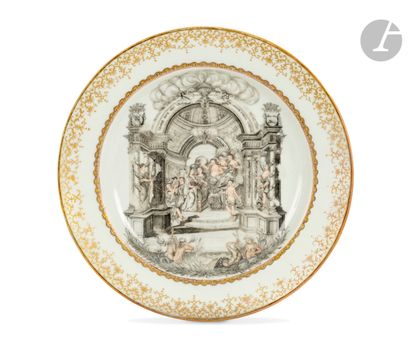 CHINA 
Porcelain plate with grisaille decoration,...