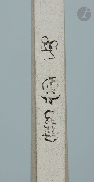 null SAINT-MALO 1705 - 1707
Silver pot spoon, uniplat model, engraved horizontally...