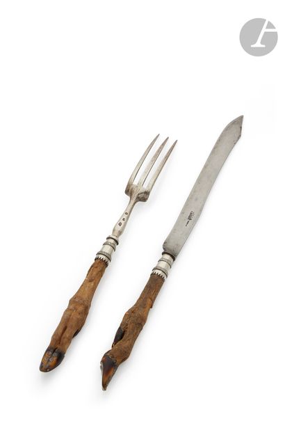 null ROUEN 1819 - 1838
Cutlery to cut game, the handles in foot of deer, the hoof...