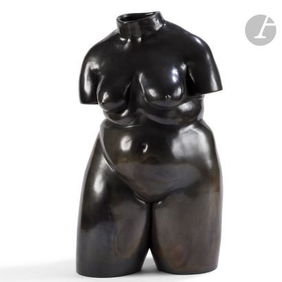null PIERRE BAYLE (1945-2004)
Torse féminin, 16 juin 1986
Sculpture. Épreuve en terre...
