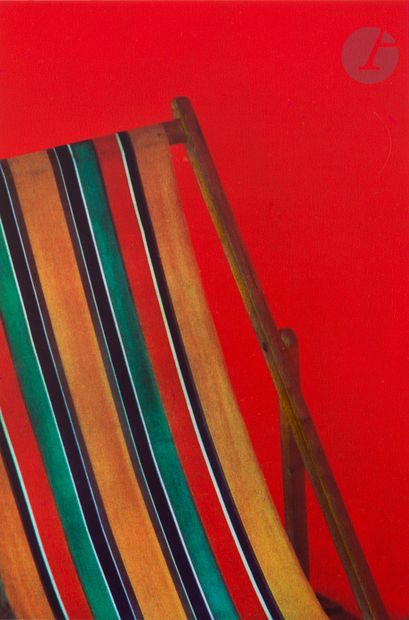 null John Batho (1939)
La chaise longue rayée rouge. Deauville, 1977.
Épreuve Fresson...