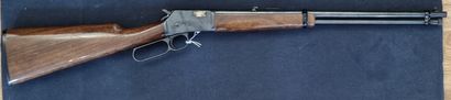 Carabine Browning, calibre 22 S-L-R. 
Fût...