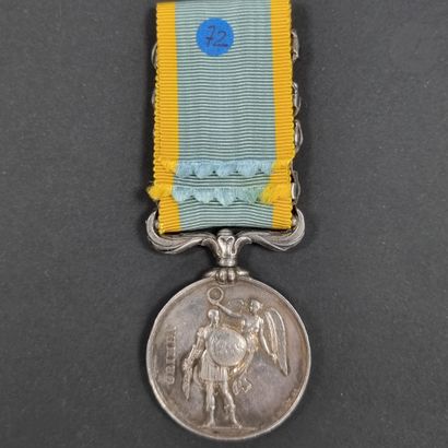 null GRANDE-BRETAGNE 
MÉDAILLE DE CRIMEE
Médaille par Wyon, en argent. Ruban postérieur...