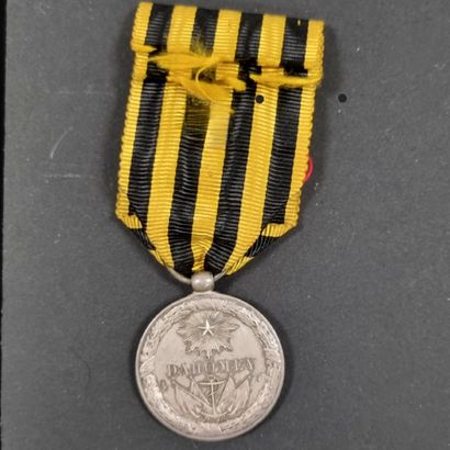 null FRANCE 
MÉDAILLE DU DAHOMEY (1892)
Médaille par Dupuis.
En argent, bélière olive....