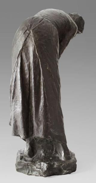 Constantin MEUNIER (1831 - 1905) La Femme du mineur (Le Grisou). Épreuve en bronze...