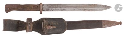Model 1884-98 bayonet.
Wooden handle. Cruiser...