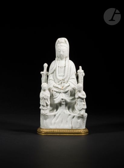 Guanyin en porcelaine blanc de Chine, Chine,...