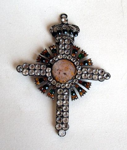 null Bijou de Chevalier Rose-Croix, grande croix latine couronnée en argent sertie...