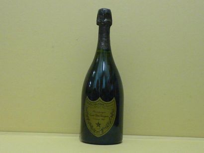 null 2 bouteilles CHAMPAGNE "Dom Pérignon", Moët & Chandon 1982