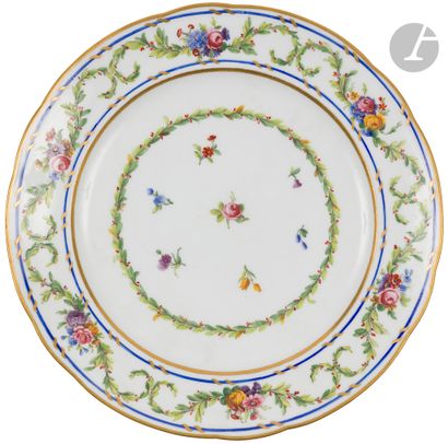 Sèvres
Assiette en porcelaine tendre à décor...