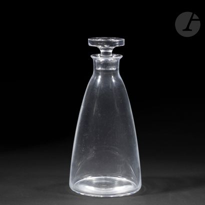 null MAISON LALIQUE
Piriform decanter with circular stopper.
Proof in blown-molded...